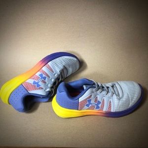 Girls size 1.5 Under Armour athletic shoes